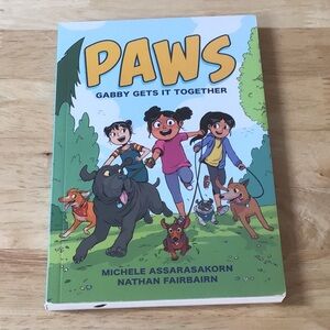 🎁5/10.00🎁 Paws Gabby Get it Together, like new paperback, gift condition